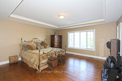 Photo 17 at 17 Dunvegan Drive, South Richvale, Richmond Hill