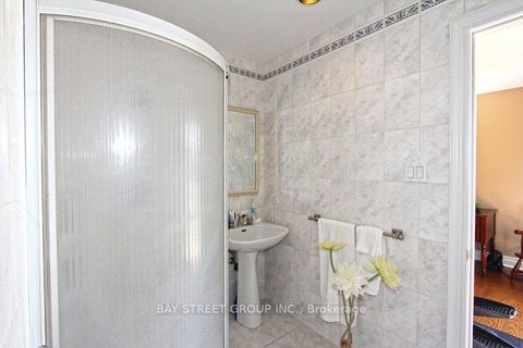 Photo 21 at 17 Dunvegan Drive, South Richvale, Richmond Hill