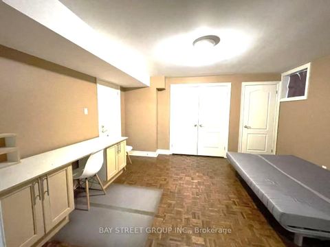 Photo 25 at 17 Dunvegan Drive, South Richvale, Richmond Hill