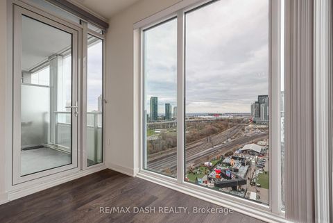 Photo 0 at 1508W - 27 Bathurst Street, Waterfront Communities C1, Toronto