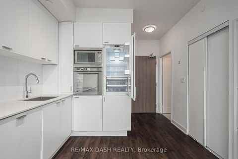 Photo 14 at 1508W - 27 Bathurst Street, Waterfront Communities C1, Toronto