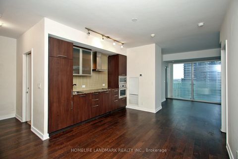 Photo 4 at 1504 - 12 York Street, Waterfront Communities C1, Toronto