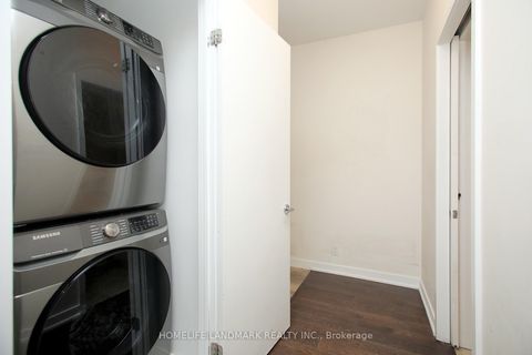 Photo 16 at 1504 - 12 York Street, Waterfront Communities C1, Toronto