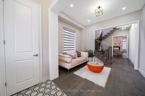 Photo 4 at 3444 Mosley Gate, OA Rural Oakville, Oakville