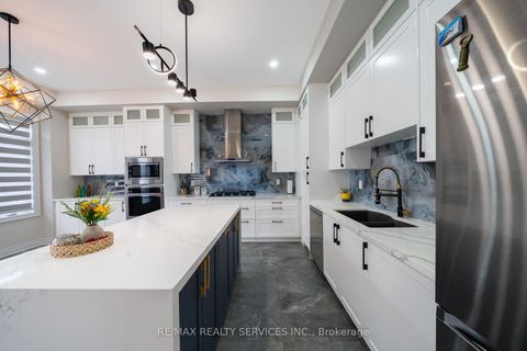 Photo 13 at 3444 Mosley Gate, OA Rural Oakville, Oakville