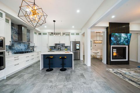 Photo 14 at 3444 Mosley Gate, OA Rural Oakville, Oakville