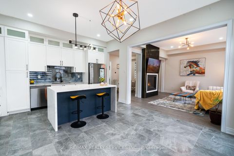 Photo 16 at 3444 Mosley Gate, OA Rural Oakville, Oakville