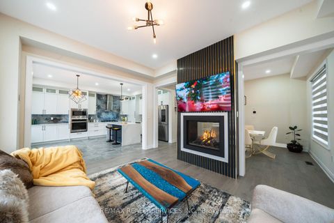 Photo 21 at 3444 Mosley Gate, OA Rural Oakville, Oakville