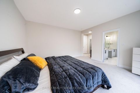 Photo 31 at 3444 Mosley Gate, OA Rural Oakville, Oakville