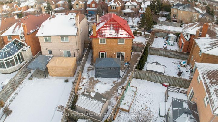 Photo 6 at 2565 Scarth Court, Central Erin Mills, Mississauga