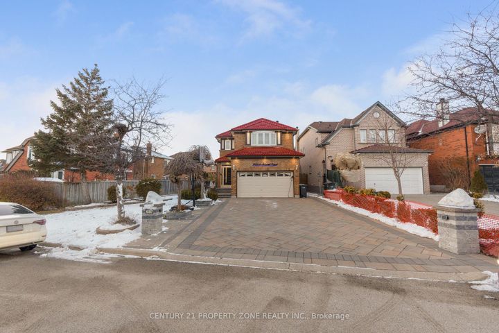 Photo 7 at 2565 Scarth Court, Central Erin Mills, Mississauga