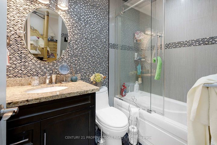 Photo 27 at 2565 Scarth Court, Central Erin Mills, Mississauga