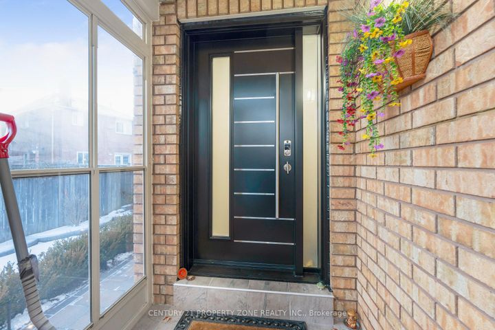 Photo 39 at 2565 Scarth Court, Central Erin Mills, Mississauga