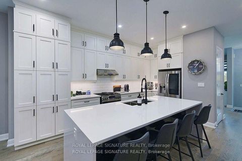 Photo 7 at 1467 Lakeport Crescent, JM Joshua Meadows, Oakville