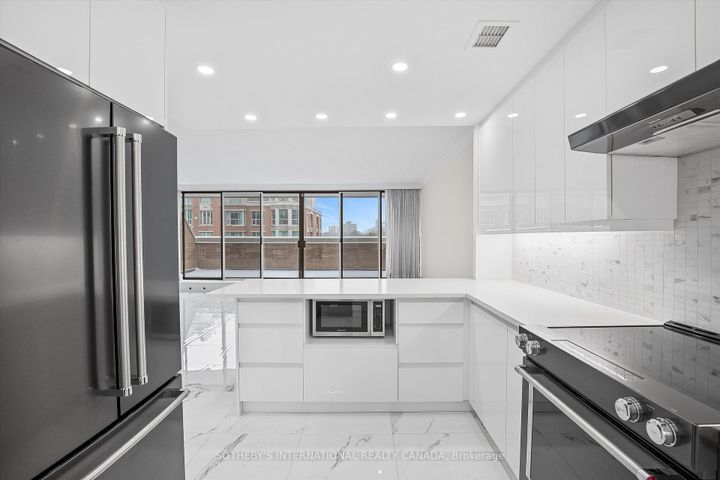 Photo 7 at 408 - 55A Avenue Road, Annex, Toronto