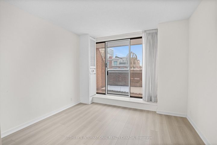 Photo 21 at 408 - 55A Avenue Road, Annex, Toronto