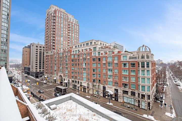 Photo 23 at 408 - 55A Avenue Road, Annex, Toronto