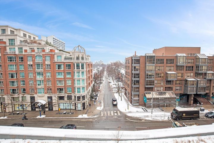 Photo 25 at 408 - 55A Avenue Road, Annex, Toronto