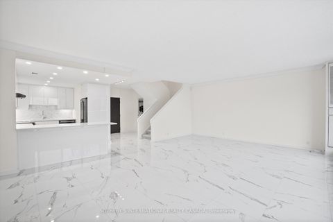 Photo 10 at 408 - 55A Avenue Road, Annex, Toronto