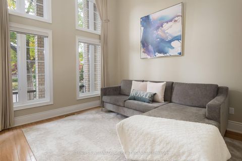 Photo 5 at 16 Saint Clare Boulevard, Vellore Village, Vaughan