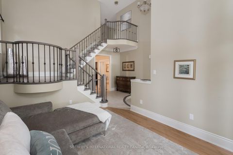 Photo 7 at 16 Saint Clare Boulevard, Vellore Village, Vaughan