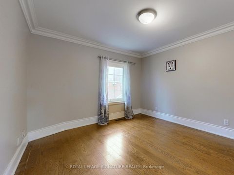 Photo 20 at 73 Buttonwood Avenue, Mount Dennis, Toronto