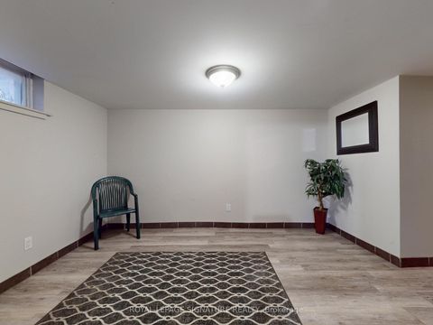 Photo 33 at 73 Buttonwood Avenue, Mount Dennis, Toronto