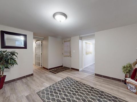 Photo 34 at 73 Buttonwood Avenue, Mount Dennis, Toronto