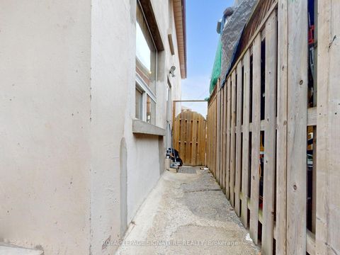 Photo 40 at 73 Buttonwood Avenue, Mount Dennis, Toronto