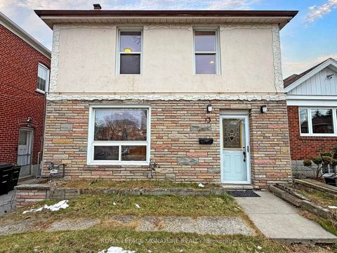 Photo 42 at 73 Buttonwood Avenue, Mount Dennis, Toronto