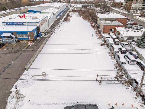 Photo 0 at 23 Colston Court, Langstaff, Richmond Hill