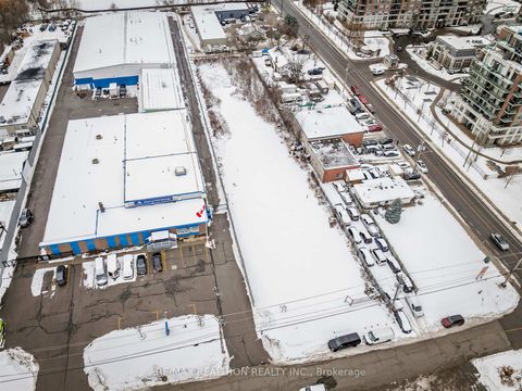 Photo 4 at 23 Colston Court, Langstaff, Richmond Hill