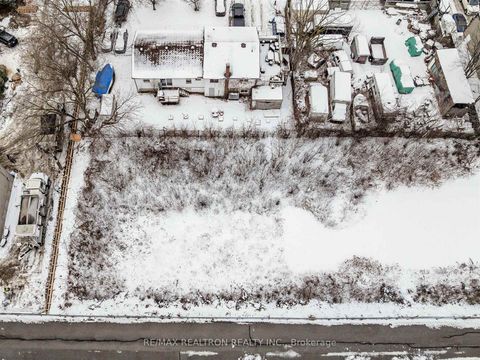 Photo 7 at 23 Colston Court, Langstaff, Richmond Hill