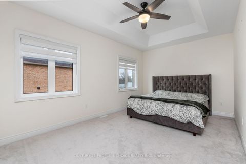 Photo 17 at 64 Coldwell Bay Circle, Kleinburg, Vaughan