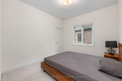 Photo 22 at 64 Coldwell Bay Circle, Kleinburg, Vaughan