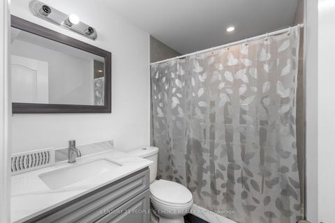 Photo 39 at 64 Coldwell Bay Circle, Kleinburg, Vaughan