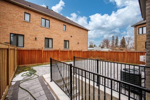 Photo 43 at 64 Coldwell Bay Circle, Kleinburg, Vaughan