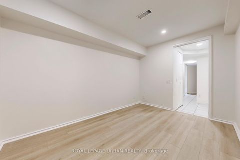 Photo 42 at 772 Richmond Street W, Niagara, Toronto