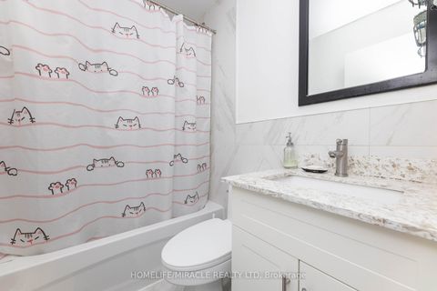 Photo 11 at 20 - 366 Driftwood Avenue, Black Creek, Toronto