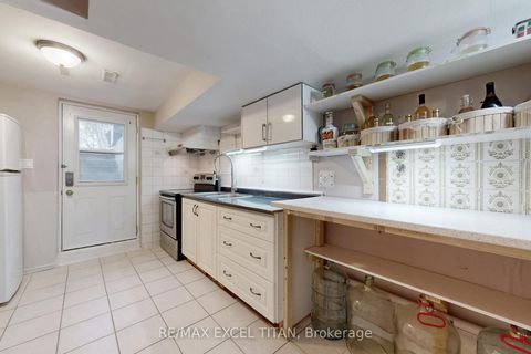 Photo 28 at 251 Shawnee Circle, Pleasant View, Toronto