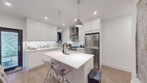 Photo 8 at 1558 A Davenport Road, Wychwood, Toronto