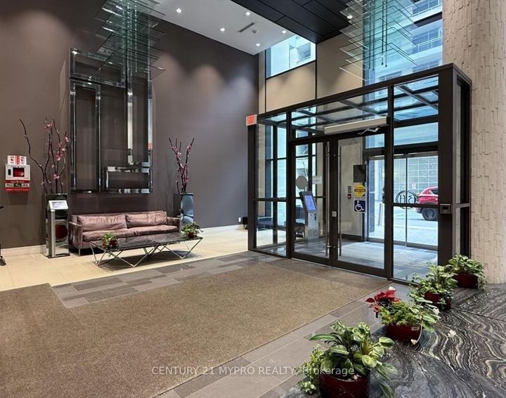 Photo 3 at 704 - 9205 Yonge Street, Langstaff, Richmond Hill