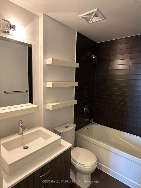 Photo 8 at 704 - 9205 Yonge Street, Langstaff, Richmond Hill