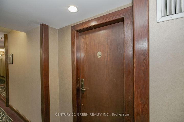 Photo 10 at 1503 - 22 Hanover Road, Queen Street Corridor, Brampton