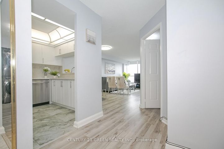 Photo 13 at 1503 - 22 Hanover Road, Queen Street Corridor, Brampton