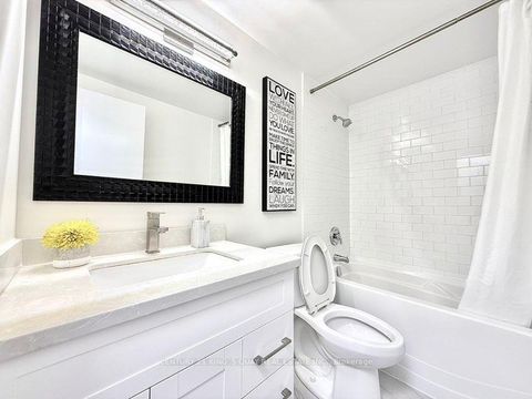 Photo 6 at LPH2 - 25 Grenville Street, Bay Street Corridor, Toronto