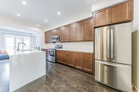 Photo 15 at 62 Helliwell Crescent, Oak Ridges Lake Wilcox, Richmond Hill