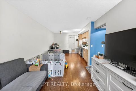 Photo 11 at 306 - 320 Richmond Street E, Moss Park, Toronto