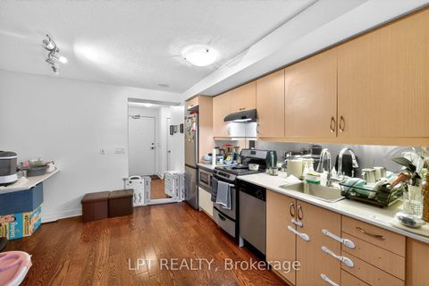 Photo 13 at 306 - 320 Richmond Street E, Moss Park, Toronto