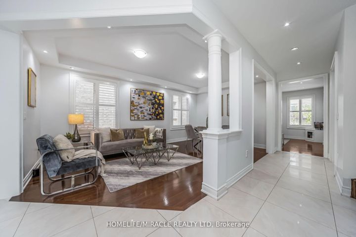 Photo 6 at 10 Kenora Street, Credit Valley, Brampton